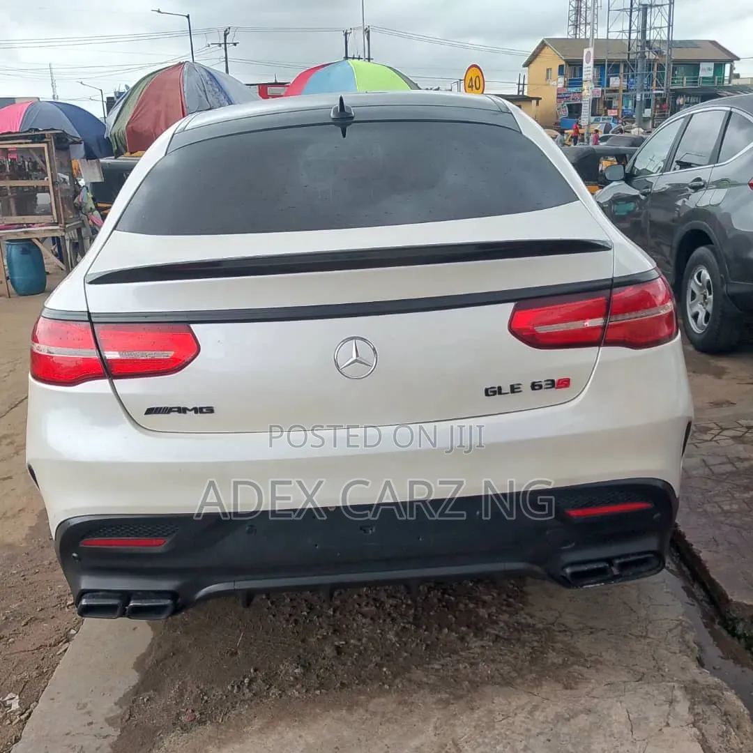 Mercedes-Benz GLE-Class 2017 White