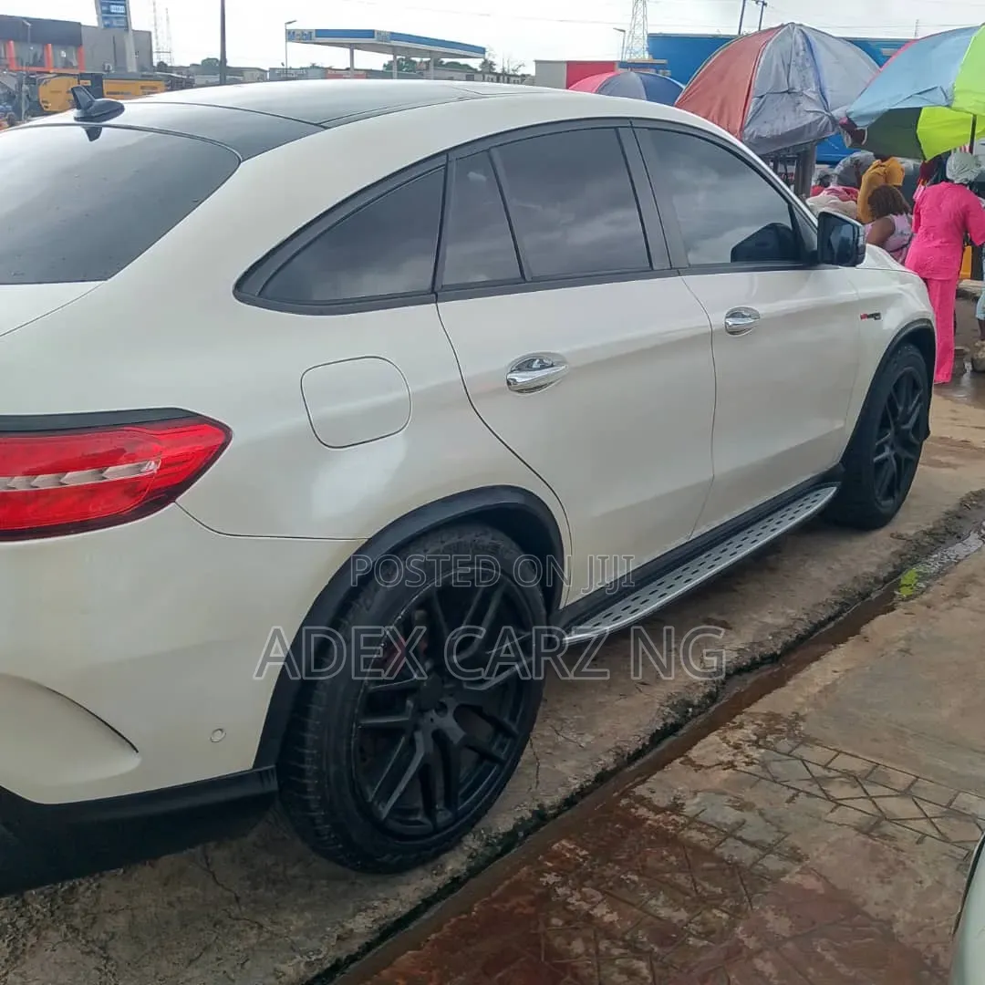 Mercedes-Benz GLE-Class 2017 White