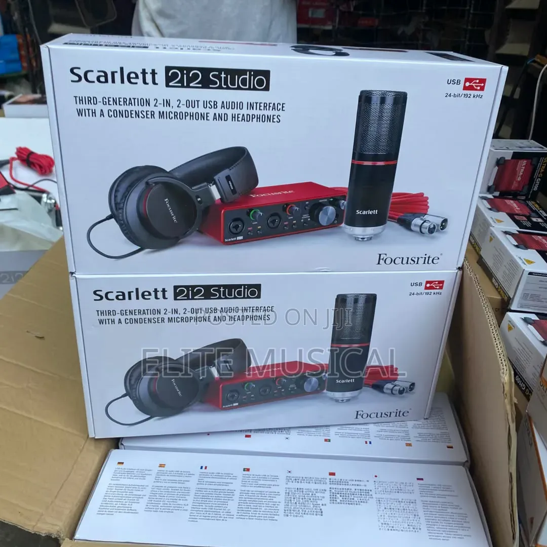 Focusrite Scarlett 2i2 Studio Bundle ( 3rd Gen ) USB Audio Interface