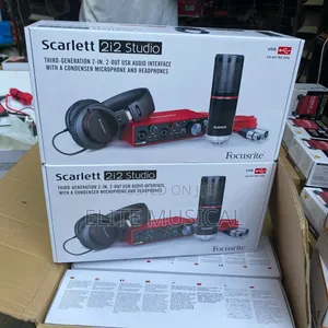Focusrite Scarlett 2i2 Studio Bundle ( 3rd Gen ) USB Audio Interface