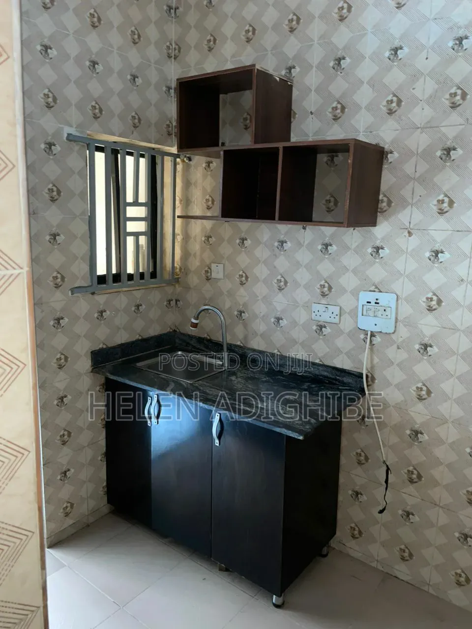 Furnished Mini Flat in Bode Thomas for rent