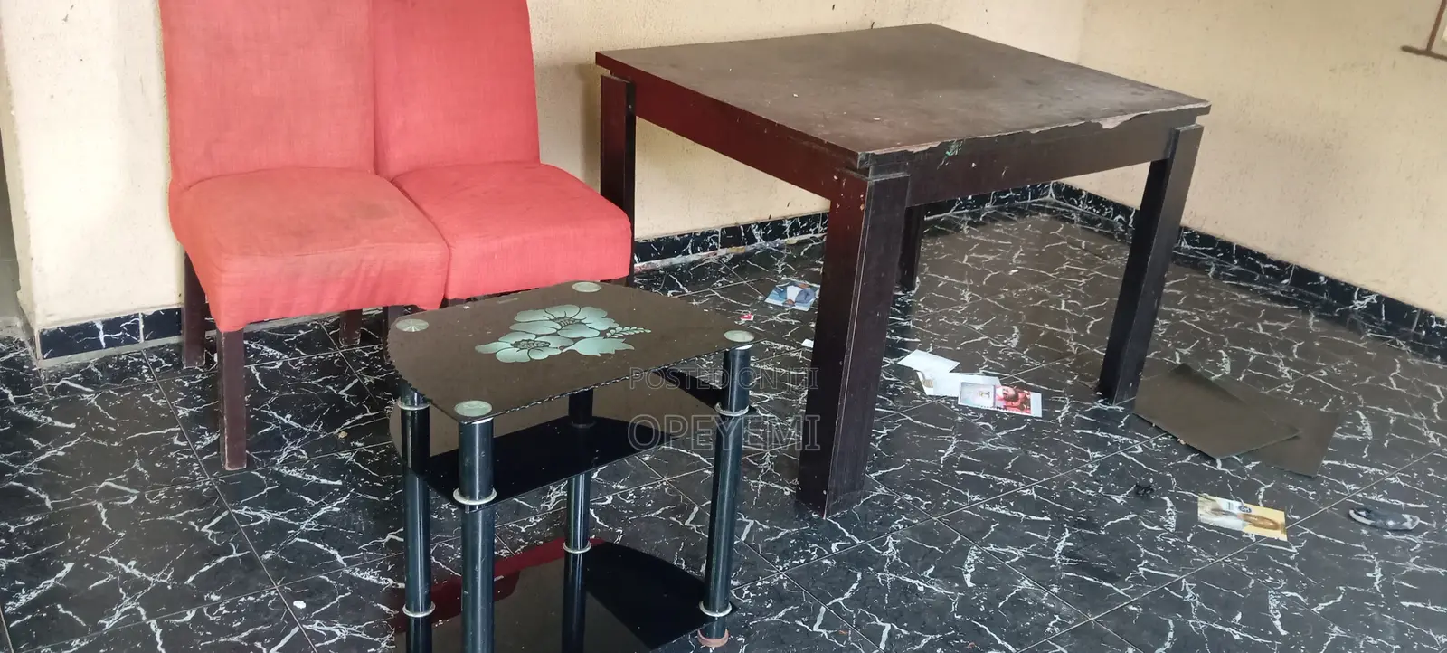 2 Dining Chairs Table Available in Ajah for Sale