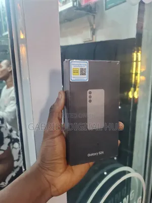 New Samsung Galaxy S24 256 GB Black
