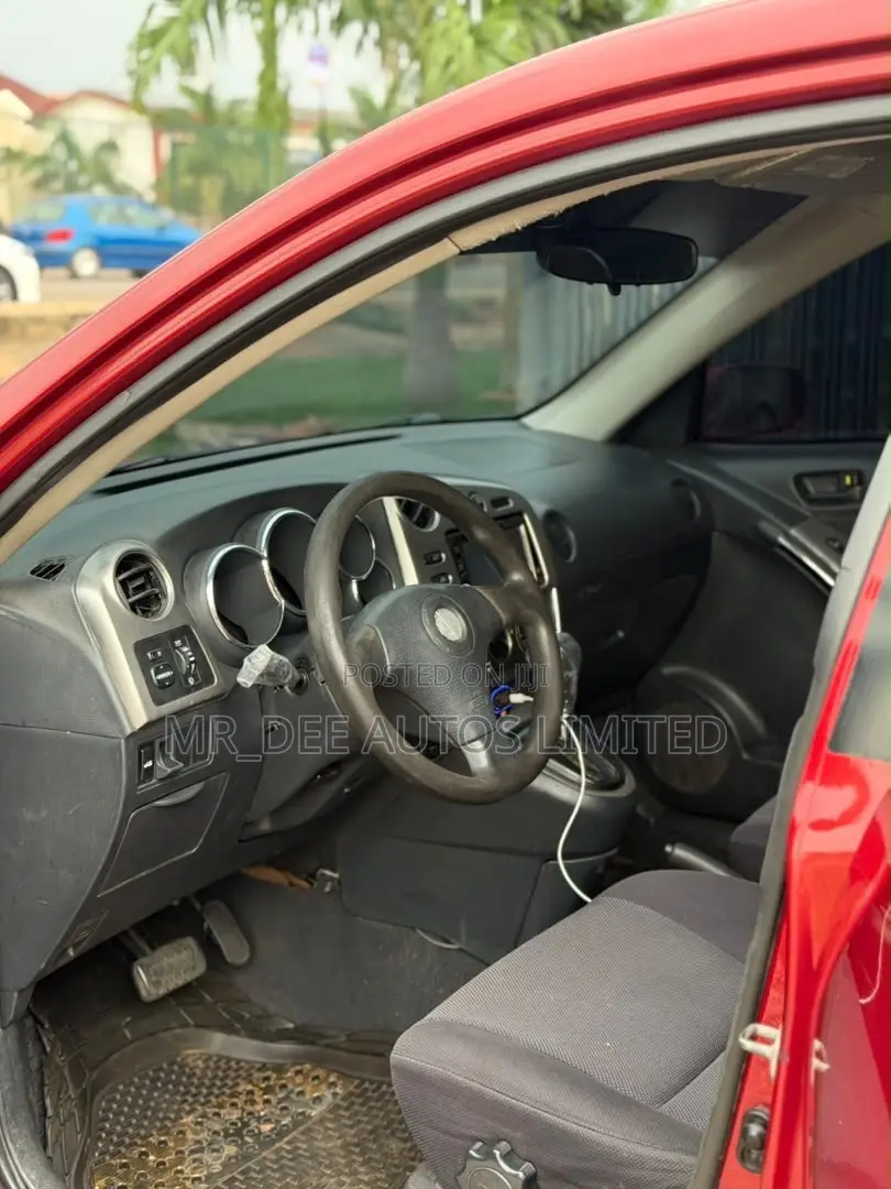 Pontiac Vibe Automatic 2004 Red