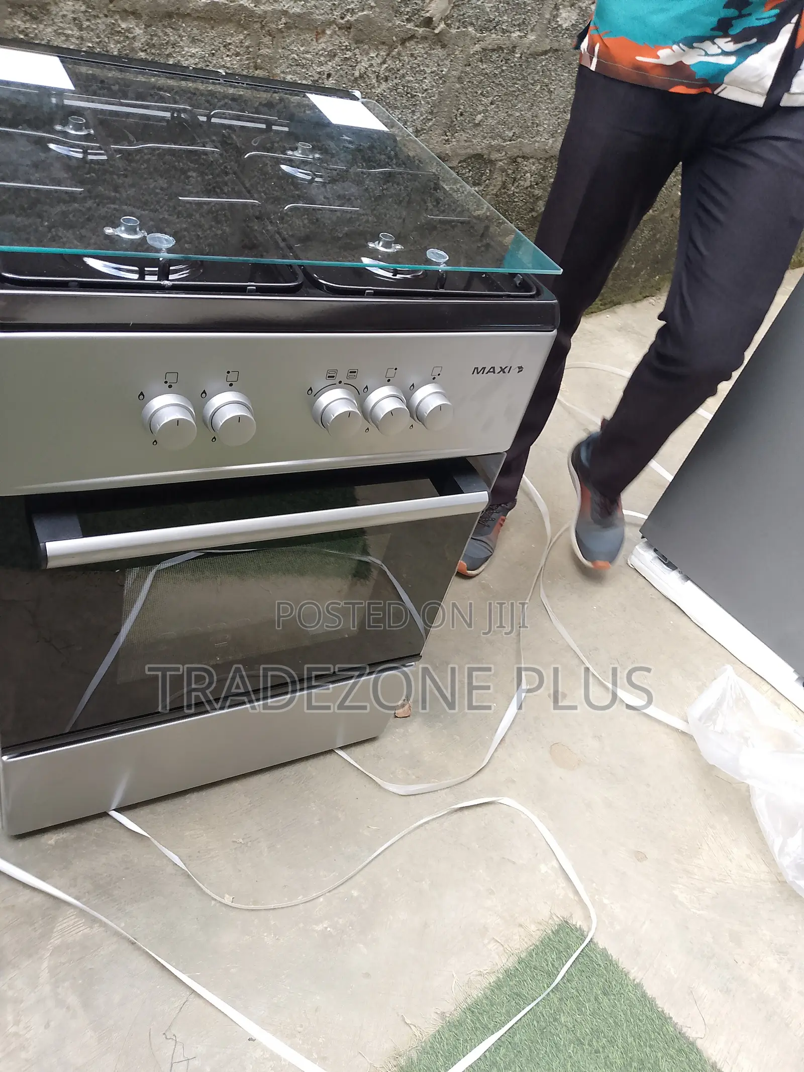 Buy 4-Burner Maxi 6060 Cooker at a Great Price