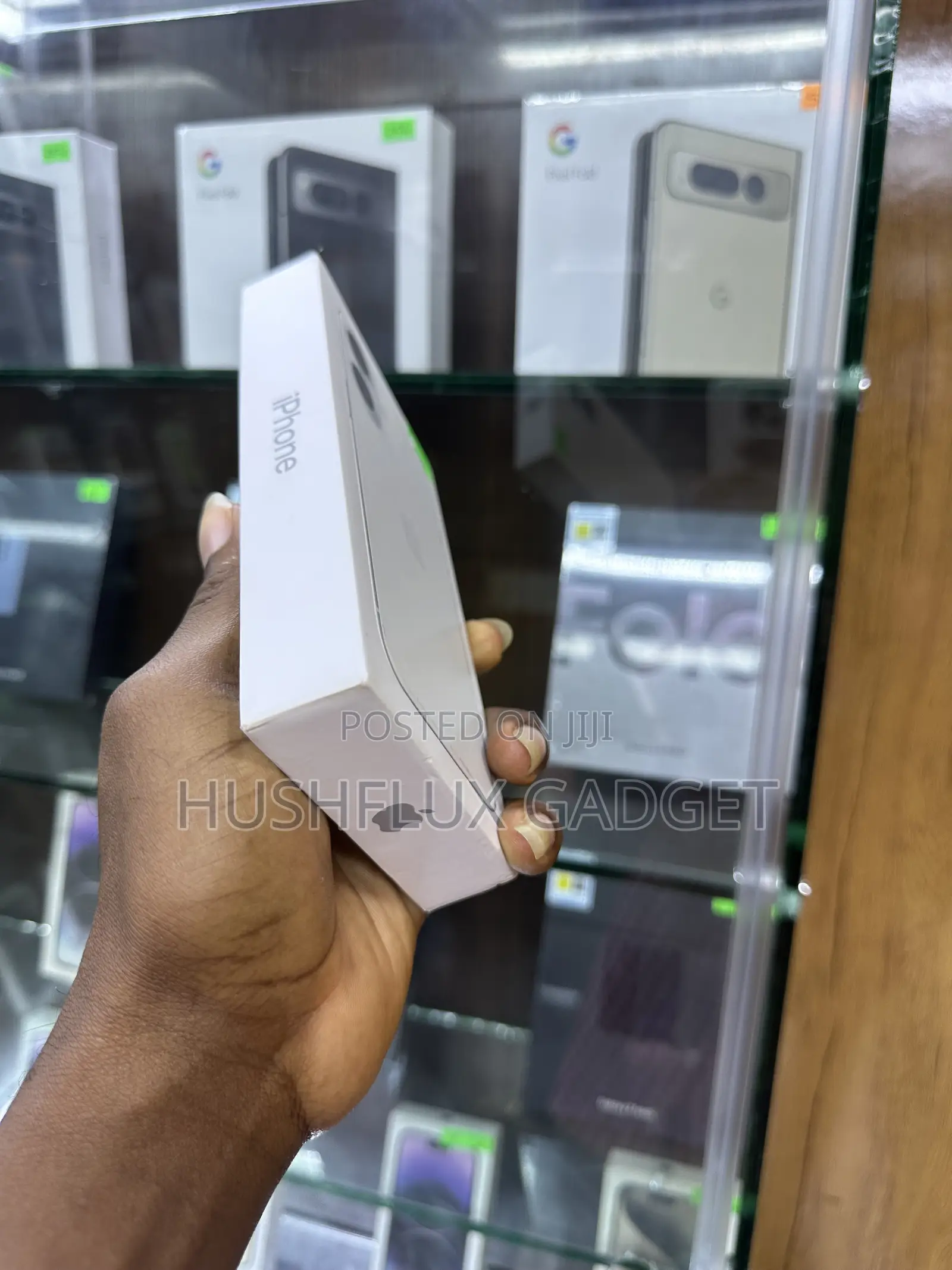 New Apple iPhone 16 128 GB White