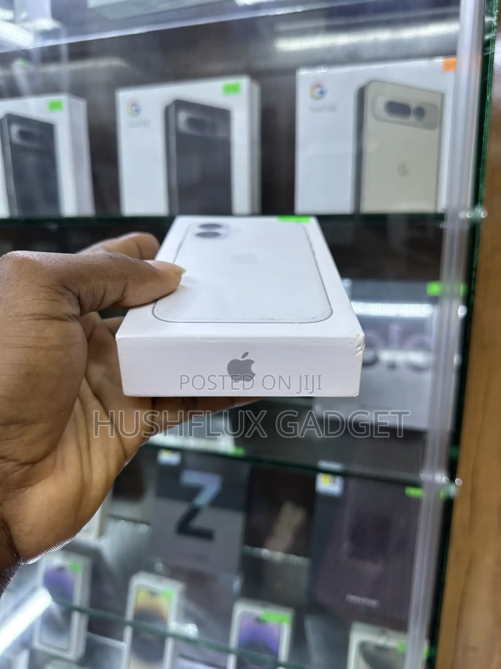 New Apple iPhone 16 128 GB White