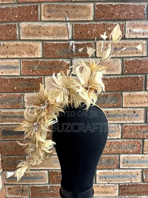 Champagne Gold Feathery Facinator