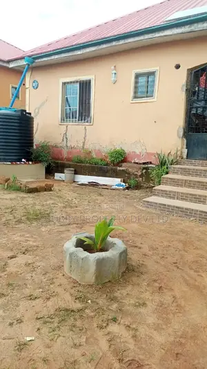 2bdrm Bungalow in Chubby Property, Umuahia for sale