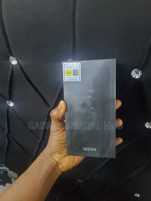 New Samsung Galaxy S20 128 GB White