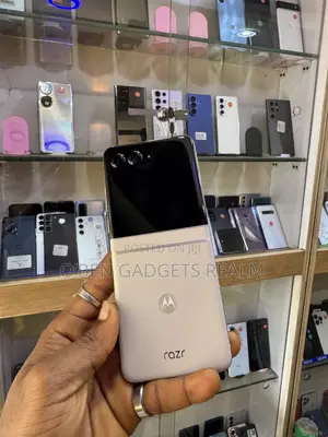 Motorola Razr 2024 256 GB White