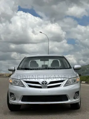 Toyota Corolla 2010 Silver