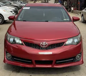 Toyota Camry SE 4dr Sedan (2.5L 4cyl 6A) 2012 Red