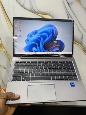 Laptop HP ZBook Firefly G8 16GB Intel Core i5 SSD 256GB