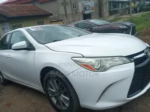 Toyota Camry 2016 White
