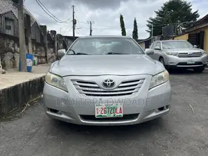 Toyota Camry LE 4dr Sedan (2.4L 4cyl 5A) 2009 Silver