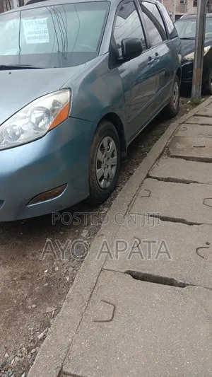 Toyota Sienna 2007 Gray