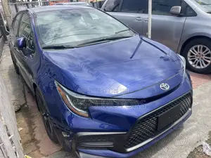 Toyota Corolla SE 2020 Blue