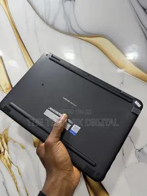Laptop Dell Latitude 3190 2-in-1 8GB Intel Pentium SSD 128GB