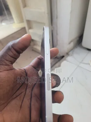 Apple iPhone 12 64 GB White