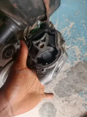 Volvo Engine Sitting for 3.2 S80 2008 Mordel