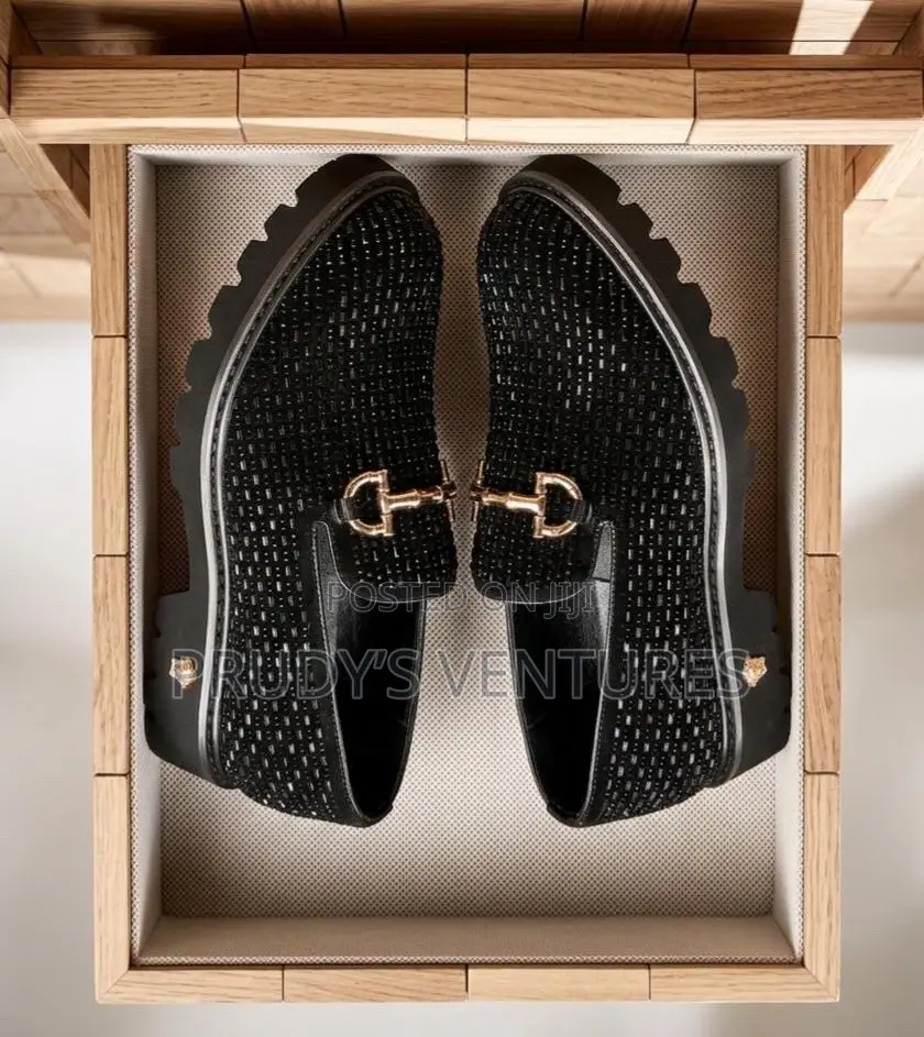 Fully Boxed Mens High Quality Versace Shoe