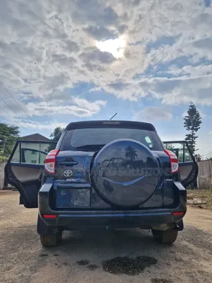 Toyota RAV4 2010 Teal