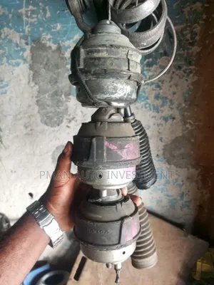 Volvo XC90 T5 Round Engine Sitting Available Tokunbo