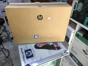 New HP ProOne 240 G10 All-in-One 8GB Intel Core i3 SSD 512GB