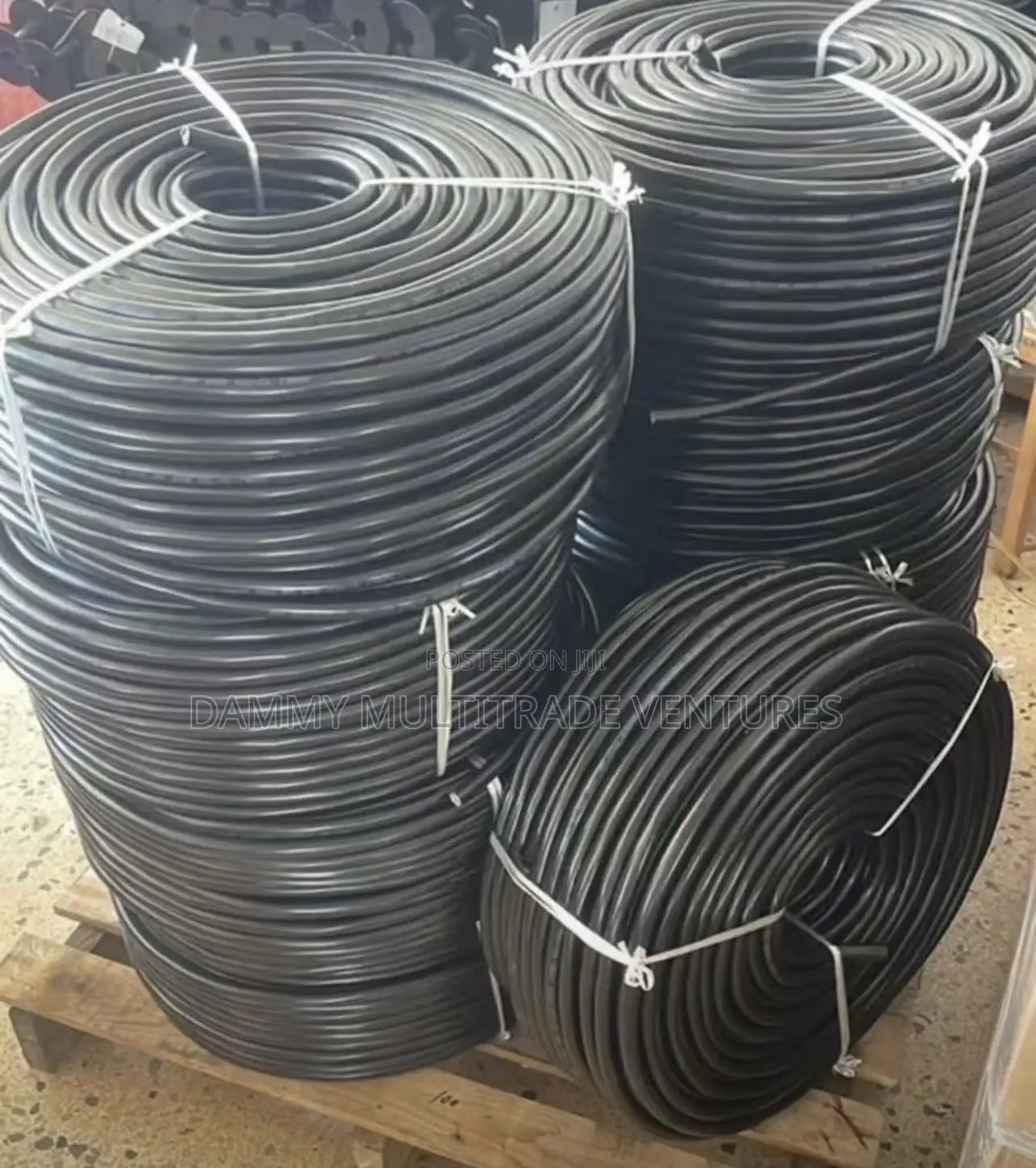 Black Electrical Flexible Cables
