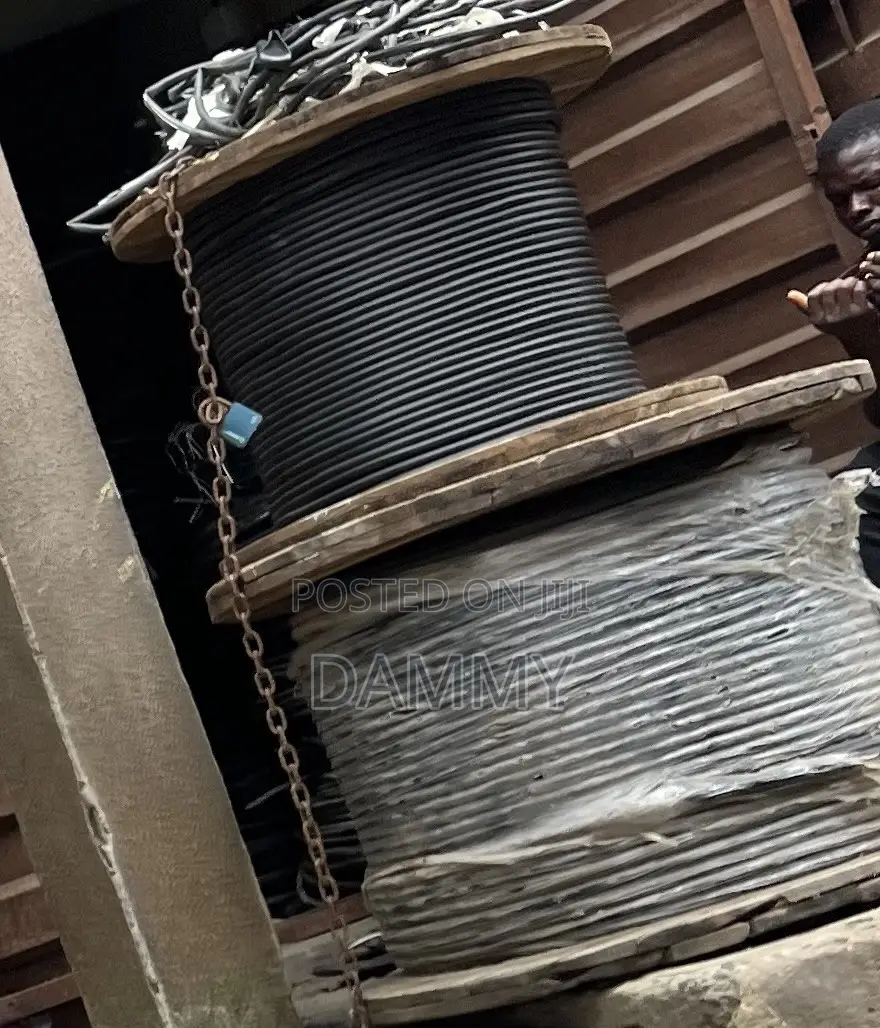 Black Electrical Flexible Cables
