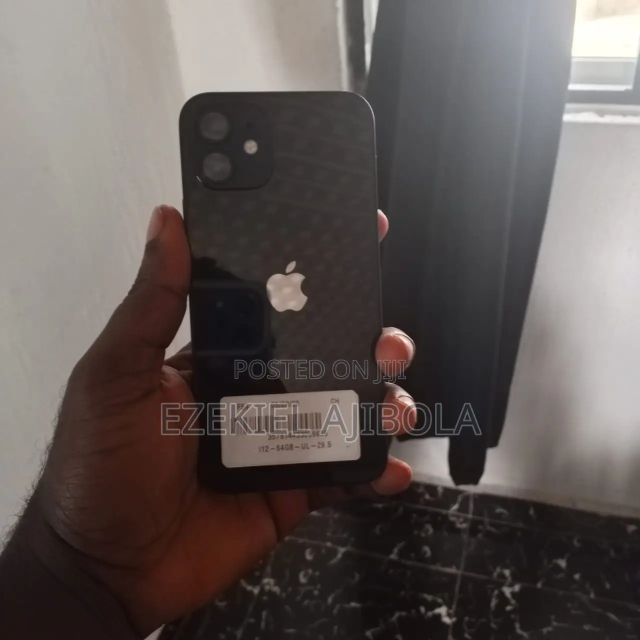 Apple iPhone 12 64 GB Black
