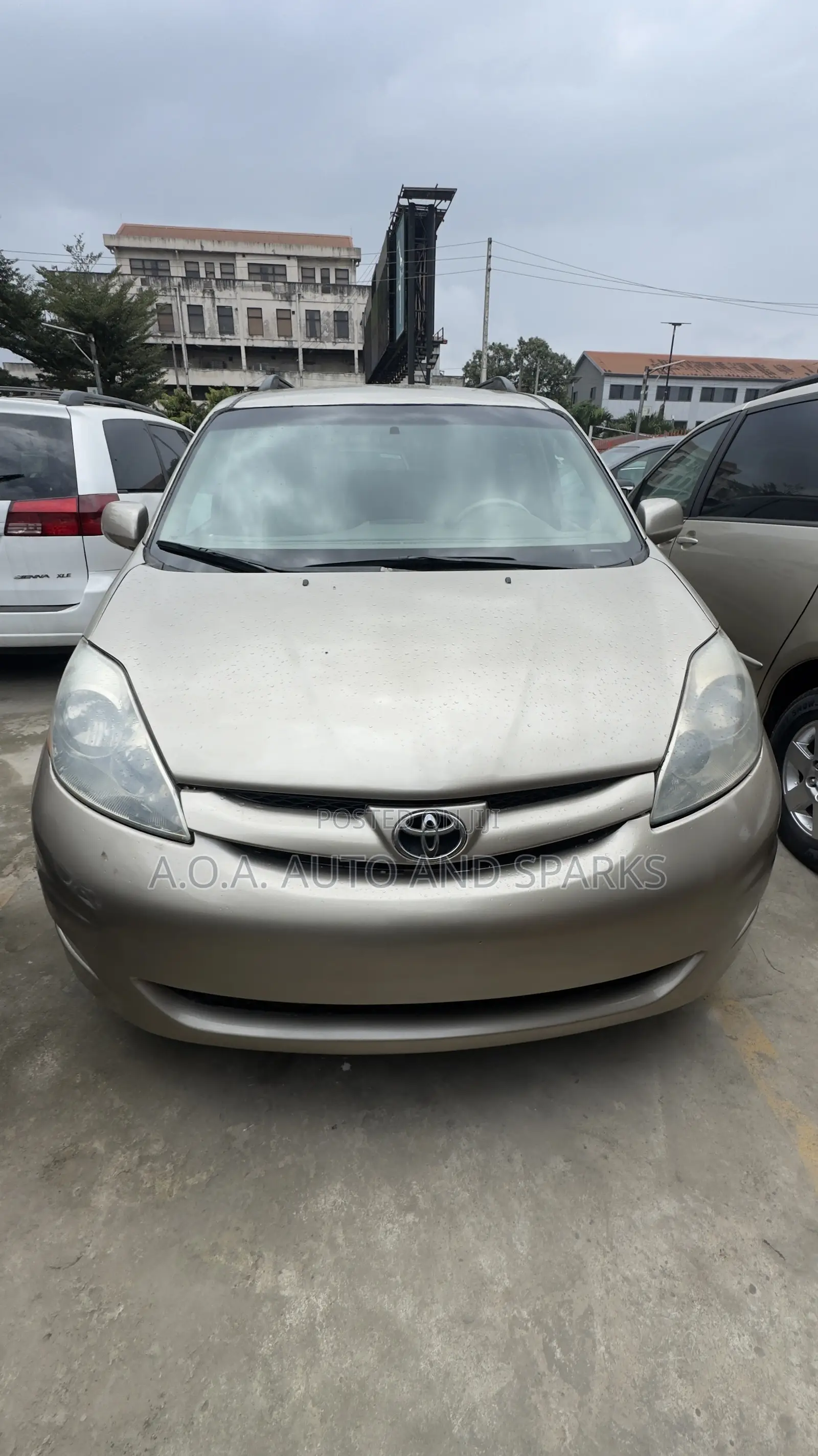 Toyota Sienna 2007 Gold
