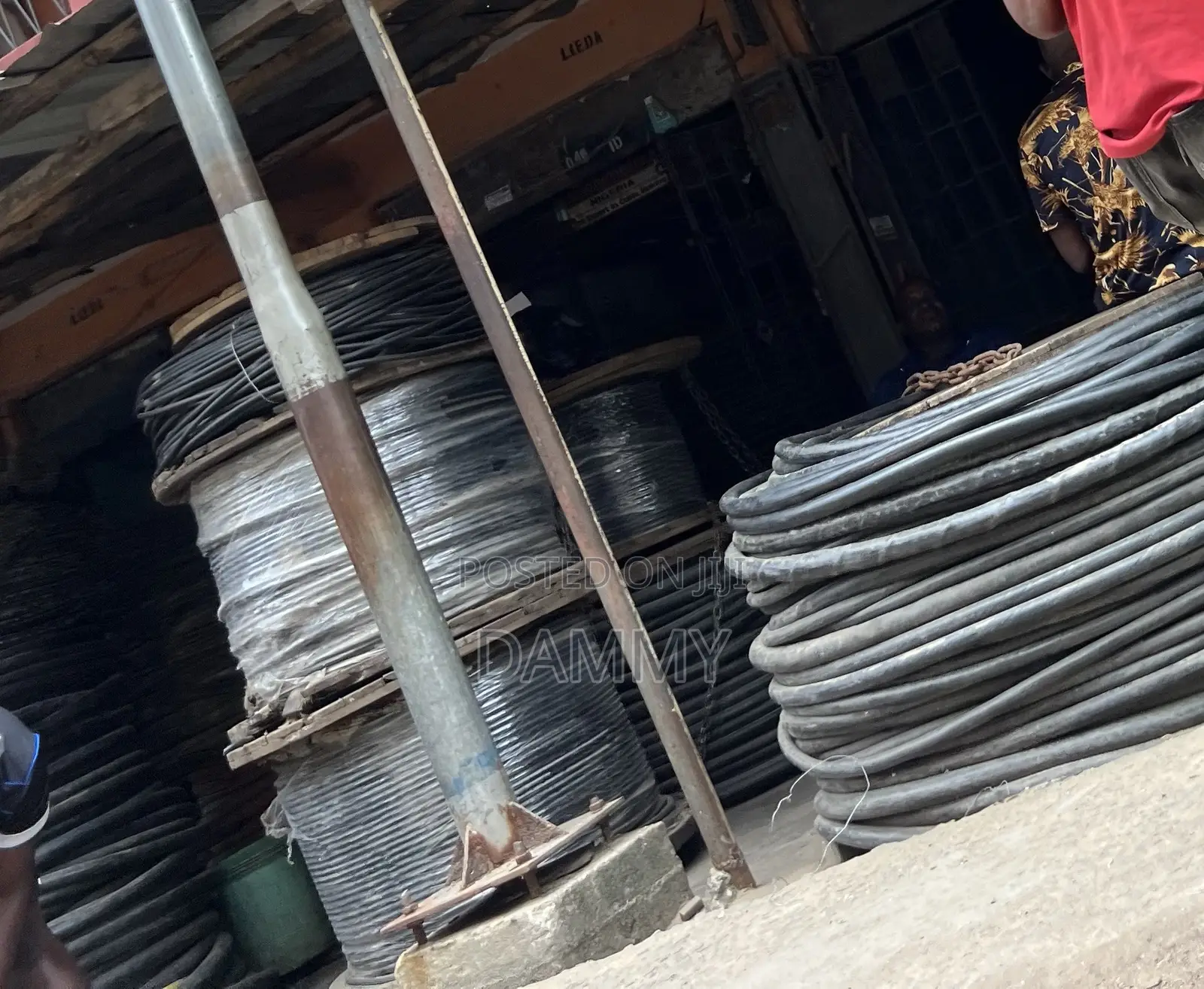 Black Electrical Flexible Cables