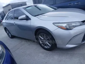 Toyota Camry SE 4dr Sedan (2.5L 4cyl 6A) 2016 Gray
