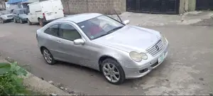 Mercedes-Benz C200 2005 Silver