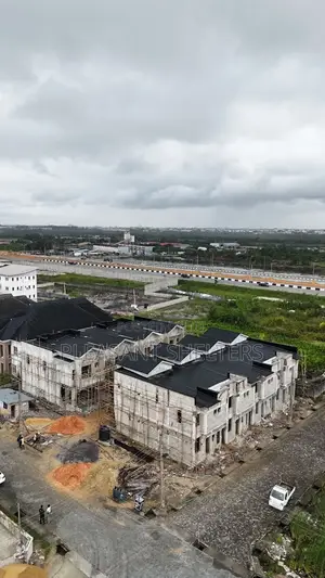 3bdrm Duplex in Dominion Bay, Off Lekki-Epe Expressway for sale