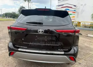 Toyota Highlander Platinum AWD 2020 Black