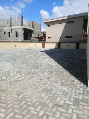 Ground Floor (350sqm Space,Open Floor)