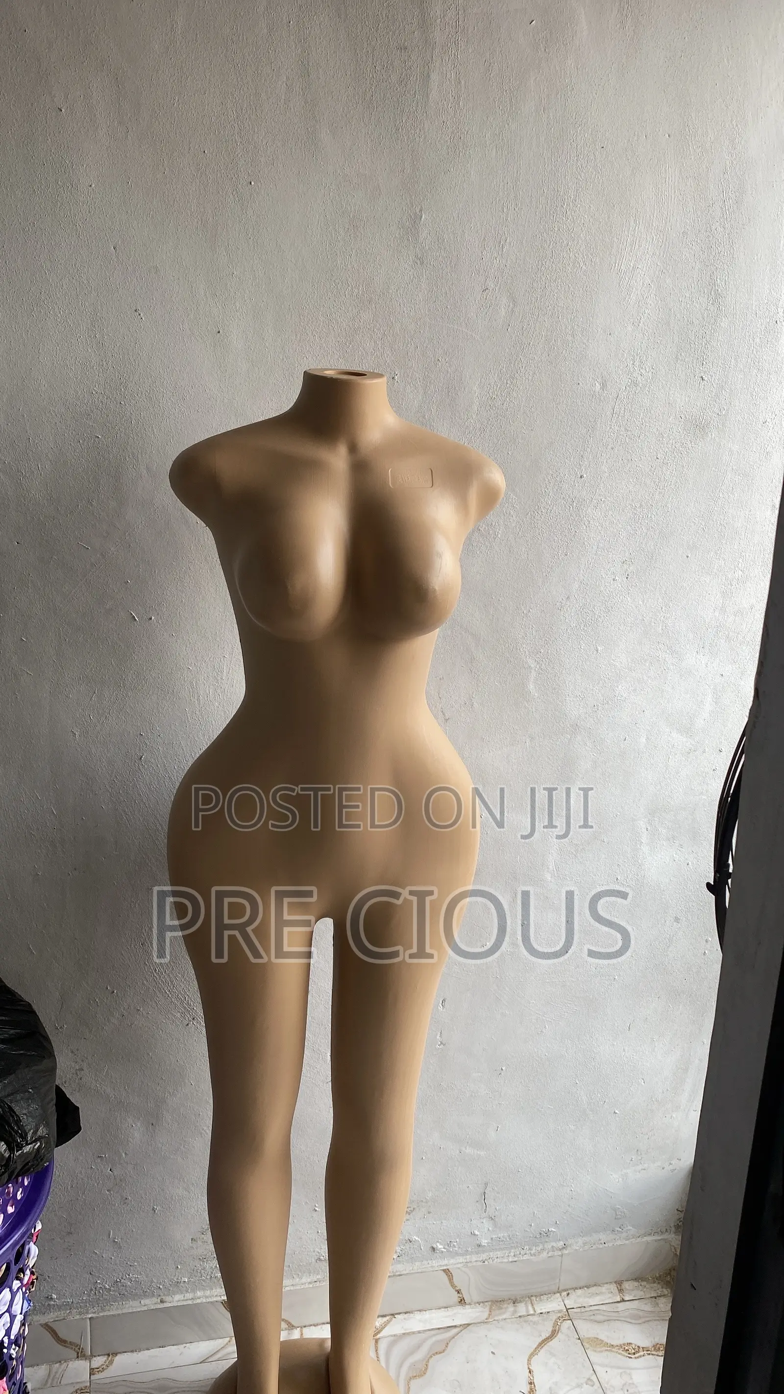Female Mannequin