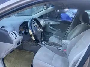 Toyota Corolla S 4dr Sedan (1.8L 4cyl 4A) 2010 Gold