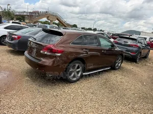 Toyota Venza XLE 2015 Brown