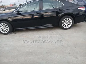 Toyota Camry SE 2021 Black