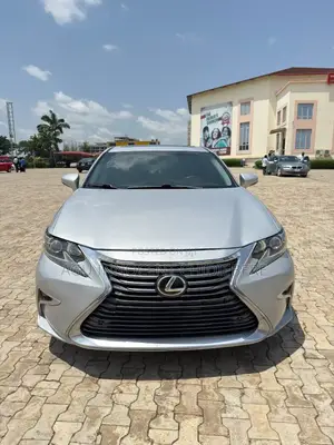 Lexus ES 2014 Silver