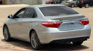 Toyota Camry LE 4dr Sedan (2.5L 4cyl 6A) 2016 Silver