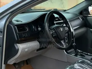 Toyota Camry LE 4dr Sedan (2.5L 4cyl 6A) 2016 Silver