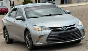 Toyota Camry LE 4dr Sedan (2.5L 4cyl 6A) 2016 Silver