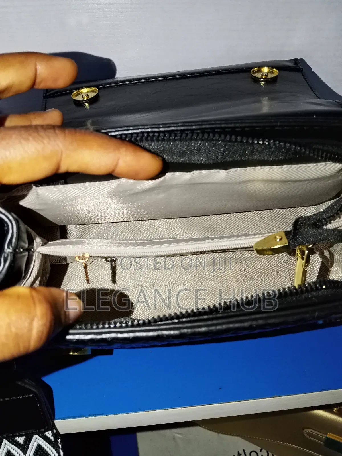 Chic Ladies Handbag