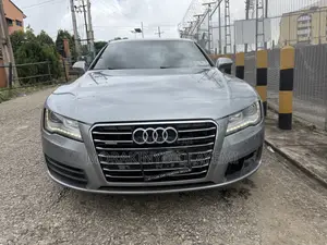 Audi Q7 V12 TDI 2012 Gray
