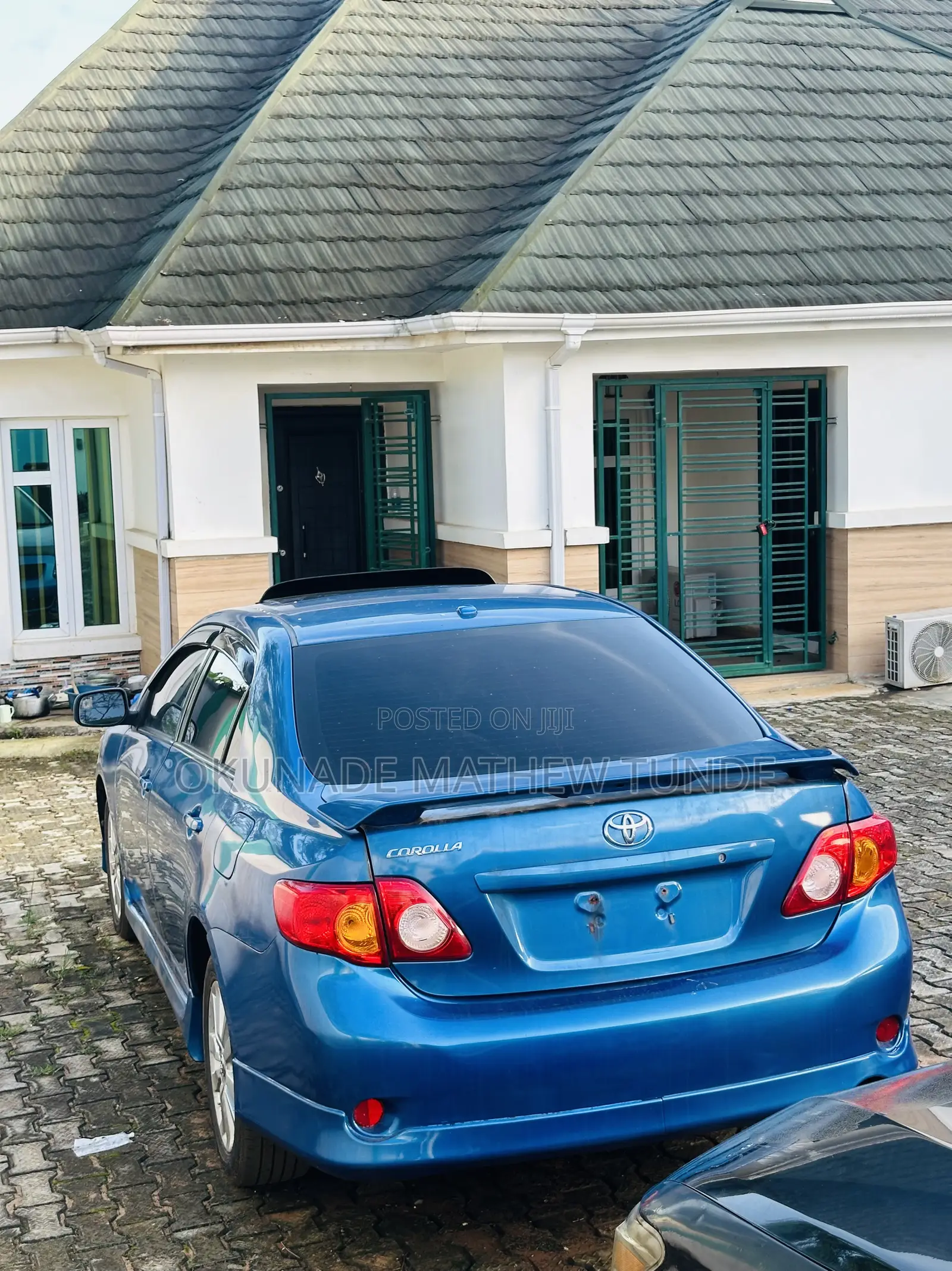 Toyota Corolla 2010 Blue